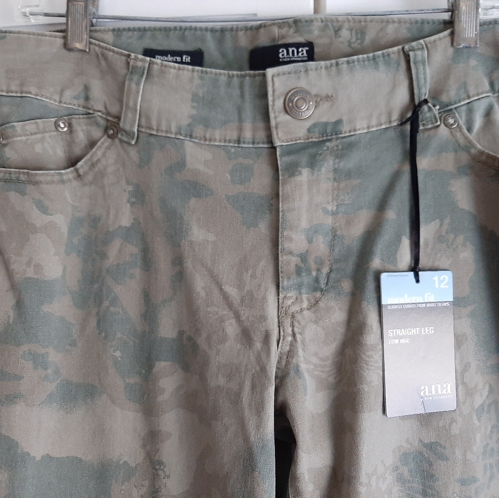 a.n.a camo jeans